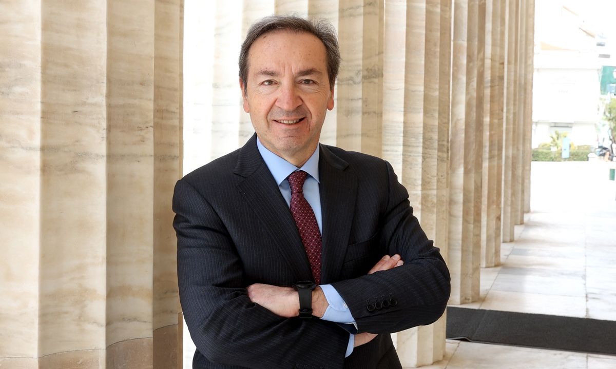 Ιωάννης Μπούγας «Σόου αντί για ουσία ή κ. Κωνσταντοπούλου»