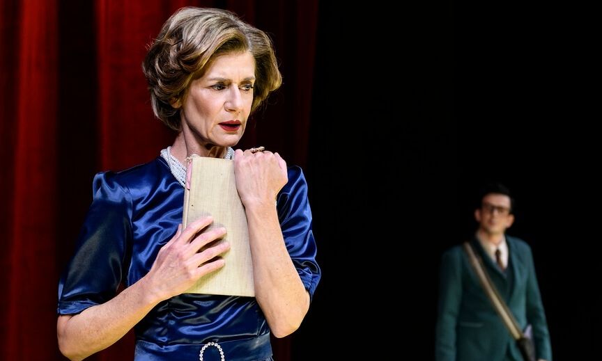 Τελευταίες παραστάσεις για την «Αλεξάνδρεια» του Φωκά Ευαγγελινού στο Θέατρο Παλλάς