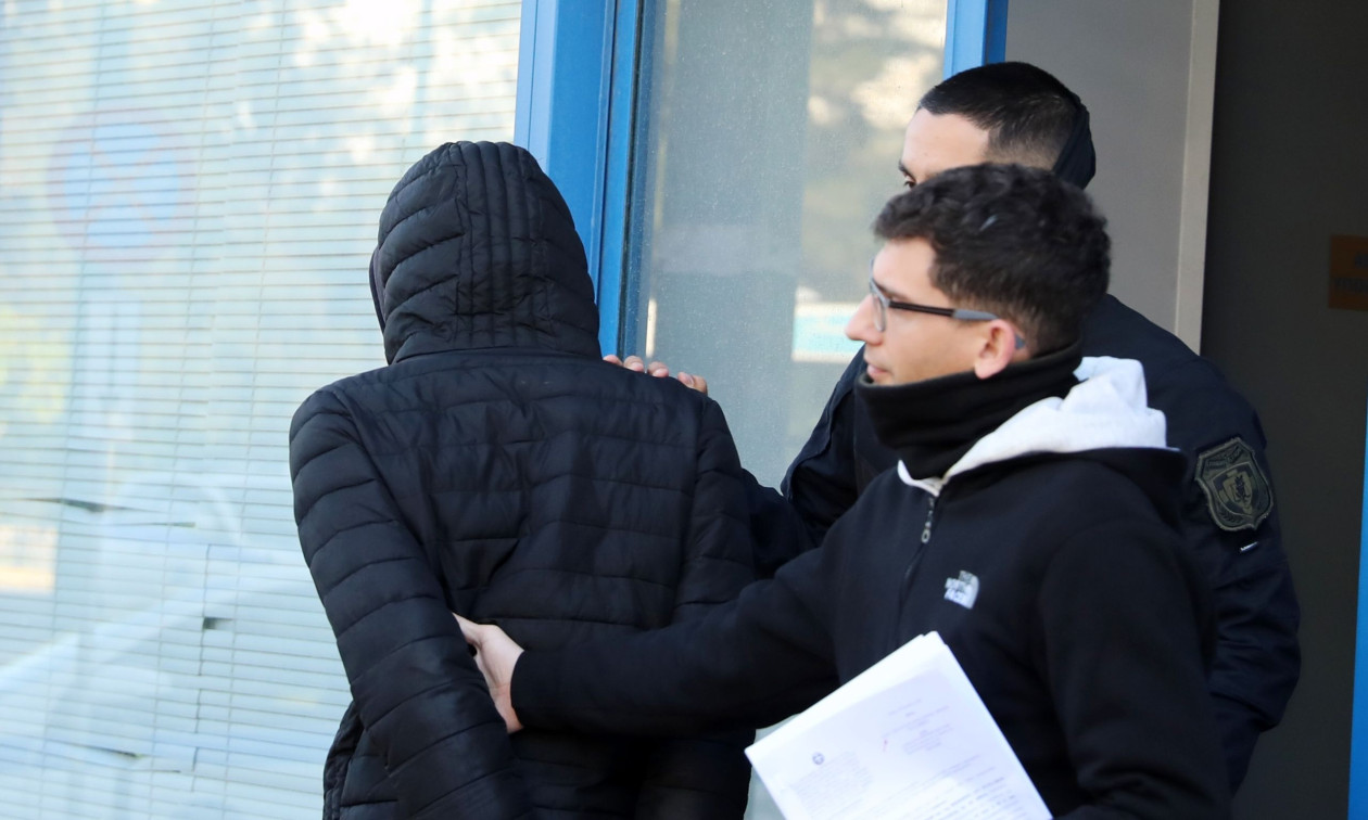 Στον εισαγγελέα ο Σουδανός που παρέσυρε κι εγκατέλειψε την 16χρονη στην οδό Λιοσίων