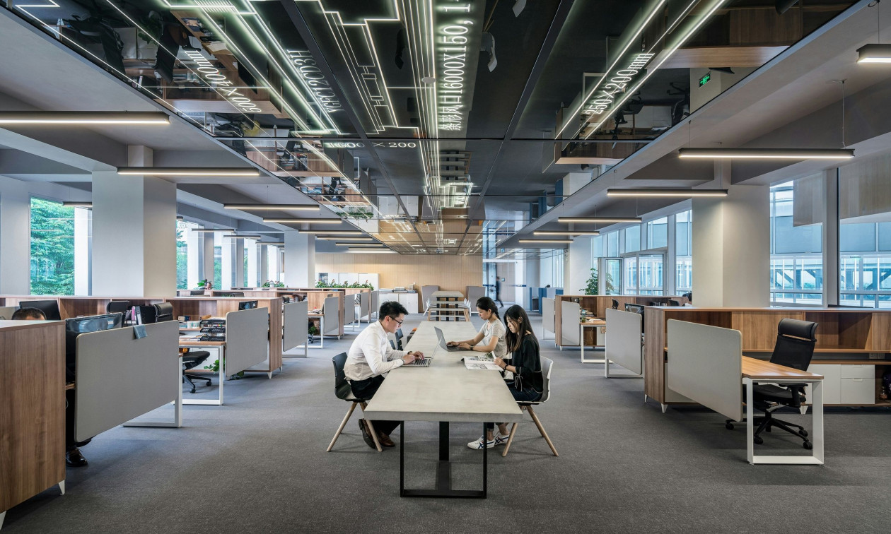 Η ΑΙ είναι ο… ενοχλητικός συνάδελφος που δεν έχει ποτέ κακή μέρα – Η αλήθεια που όλοι σκέφτονται