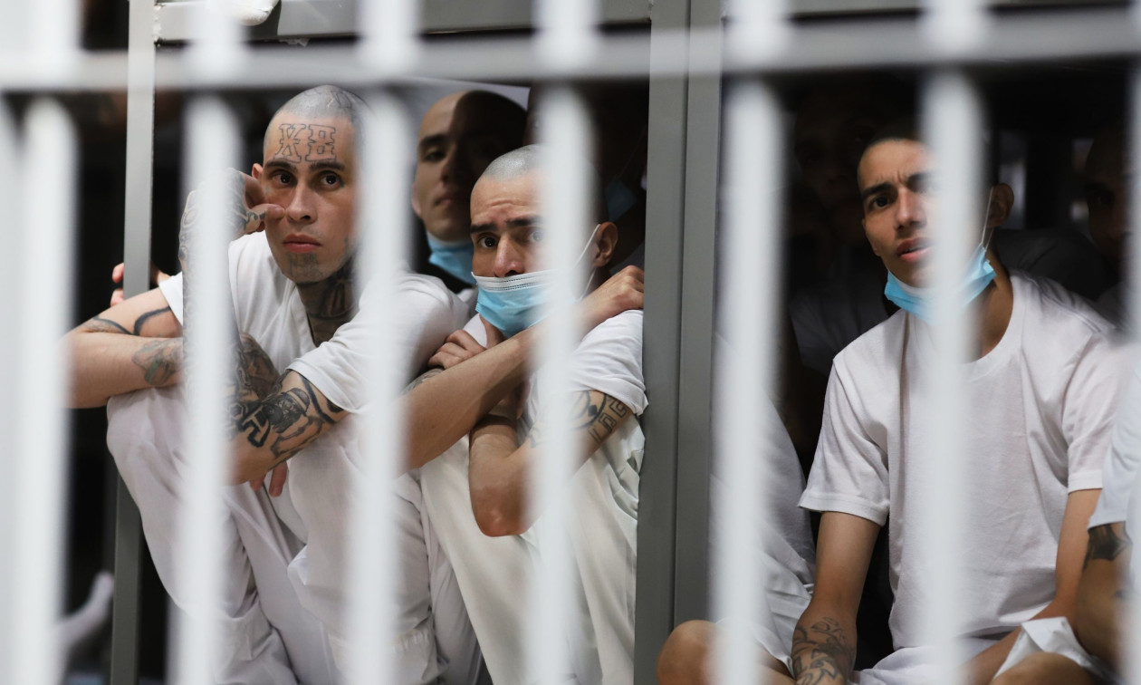 Ελ Σαλβαδόρ: Μαζική δίκη εναντίον 500 φερόμενων μελών συμμοριών - Διέπραξαν 47.000 ποινικά αδικήματα