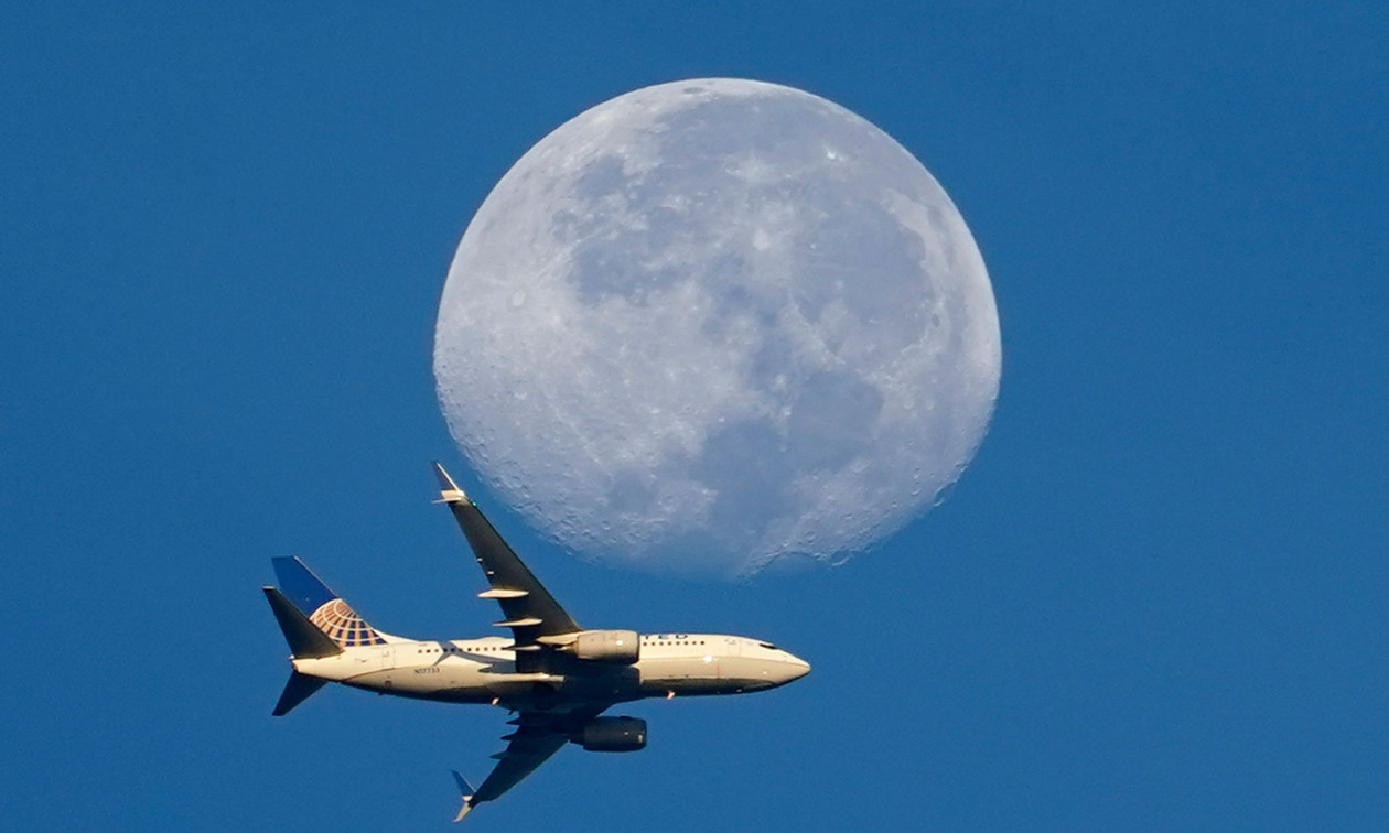 Θρίλερ στον «αέρα» για 159 επιβάτες: Αναγκάστηκαν να εκκενώσουν το αεροσκάφος λόγω πιθανής απειλής