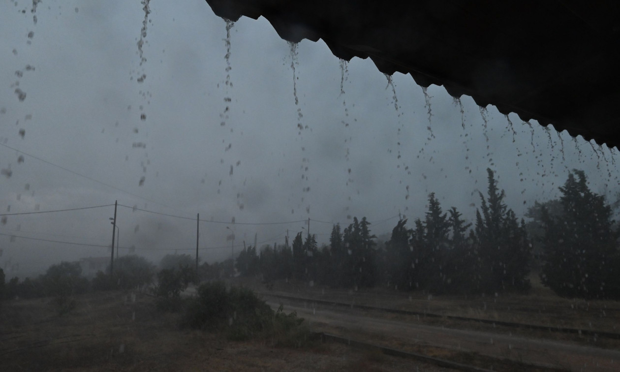 Καιρός: Ξεκινάει η διήμερη κακοκαιρία με πτώση της θερμοκρασίας, βοριάδες και καταιγίδες