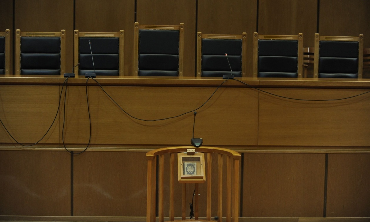 Αμφιλοχία: Ισόβια στον πρώην αστυνομικό που σκότωσε τον πατέ