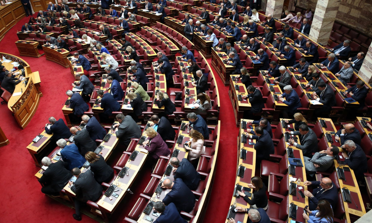 Βουλή: Απουσίες και... λάθη εκ παραδρομής στην ψηφοφορία για τις 13 άρσεις ασυλίας βουλευτών