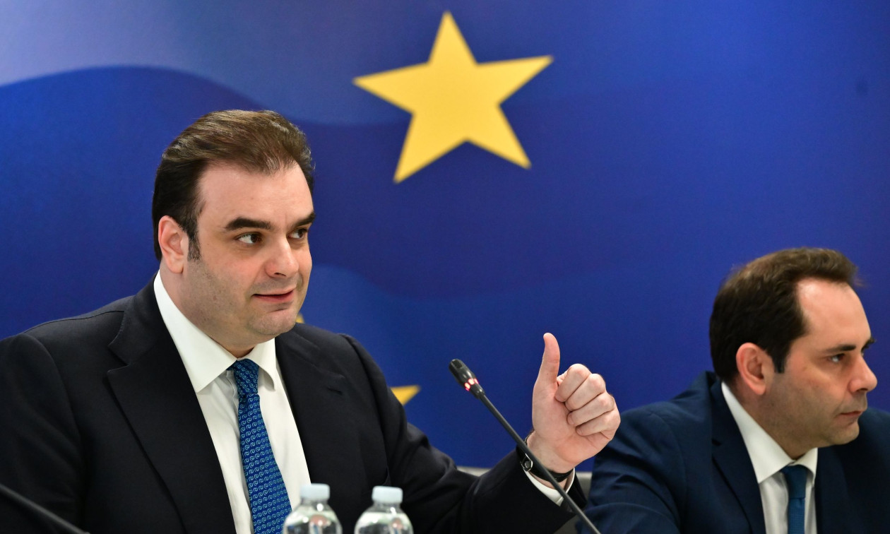 Διπλή αναβάθμιση της ελληνικής οικονομίας από Scope και Moody's - «Η Ελλάδα αναβαθμίζεται»