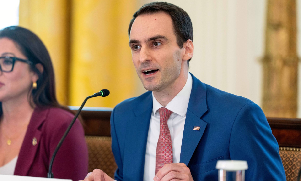 Ο Λευκός Οίκος κατηγορεί την Κίνα για κλοπή τεχνολογιών τεχνητής νοημοσύνης