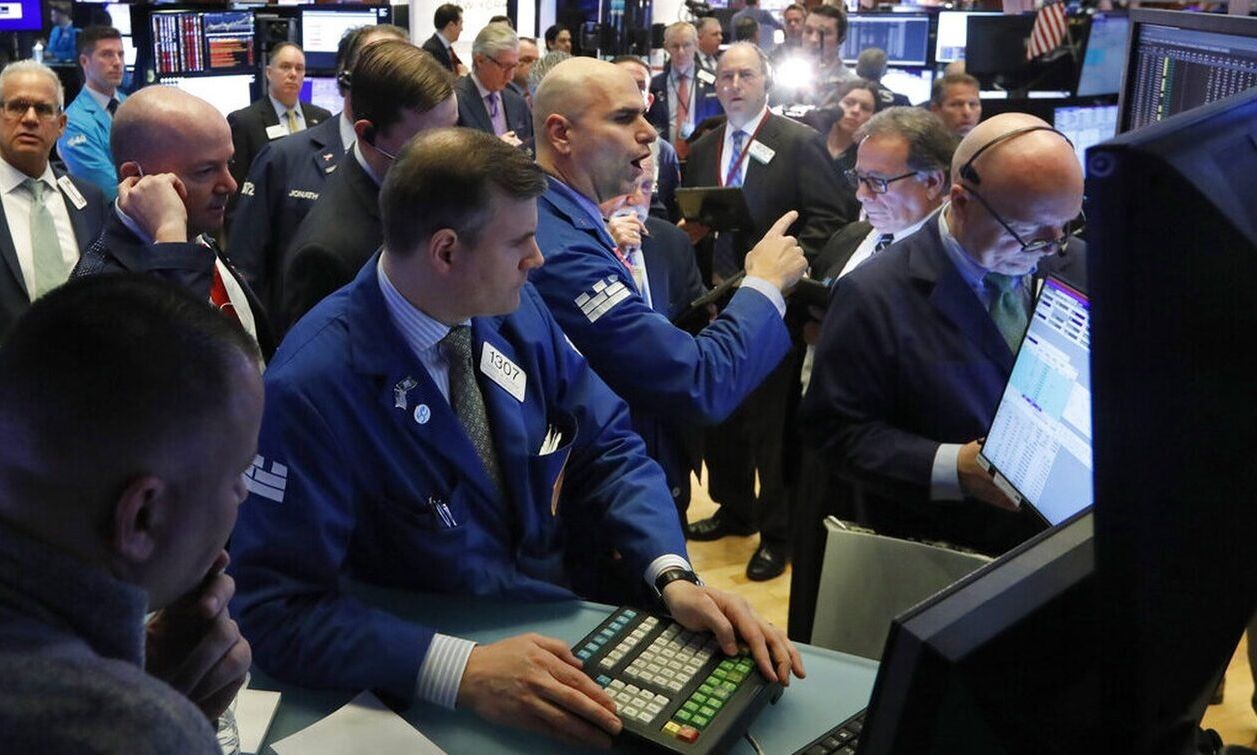 Η αβεβαιότητα στη Μέση Ανατολή έφερε απώλειες στη Wall Street