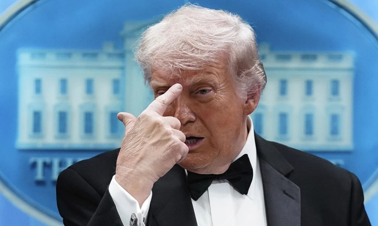 «Μισεί τους χριστιανούς, είχε γράψει αντιχριστιανικό μανιφέστο» - Νέες αποκαλύψεις Τραμπ