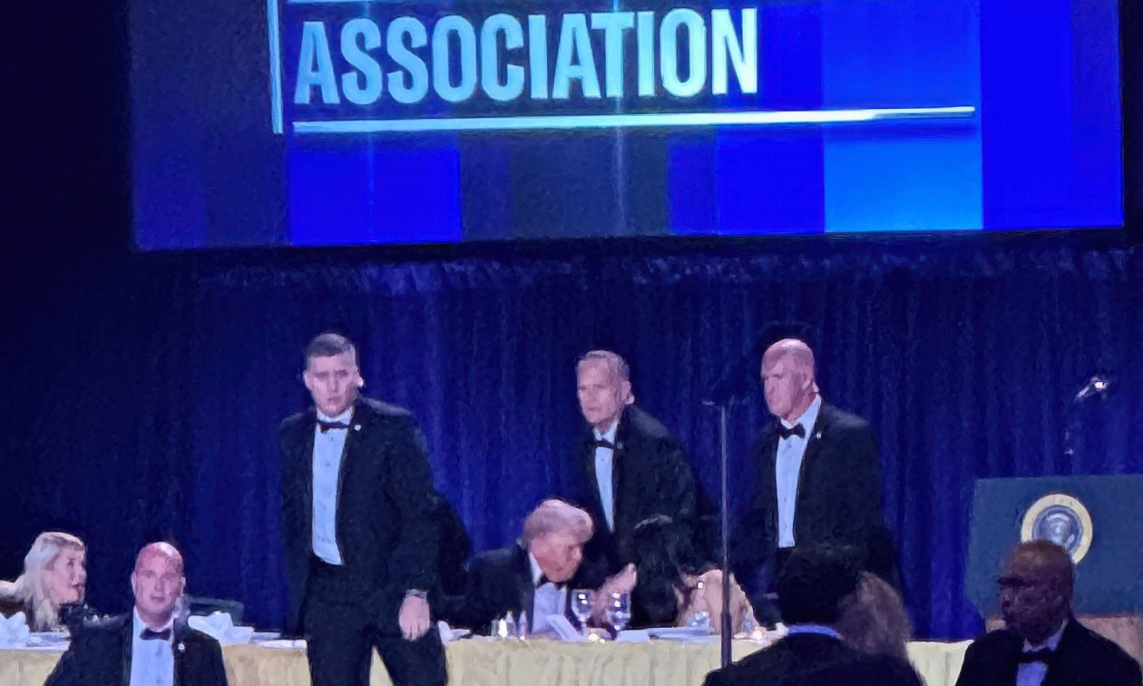 Ένοπλη επίθεση στην Ουάσινγκτον: Σοβαρά ερωτήματα για την ασφάλεια του Τραμπ