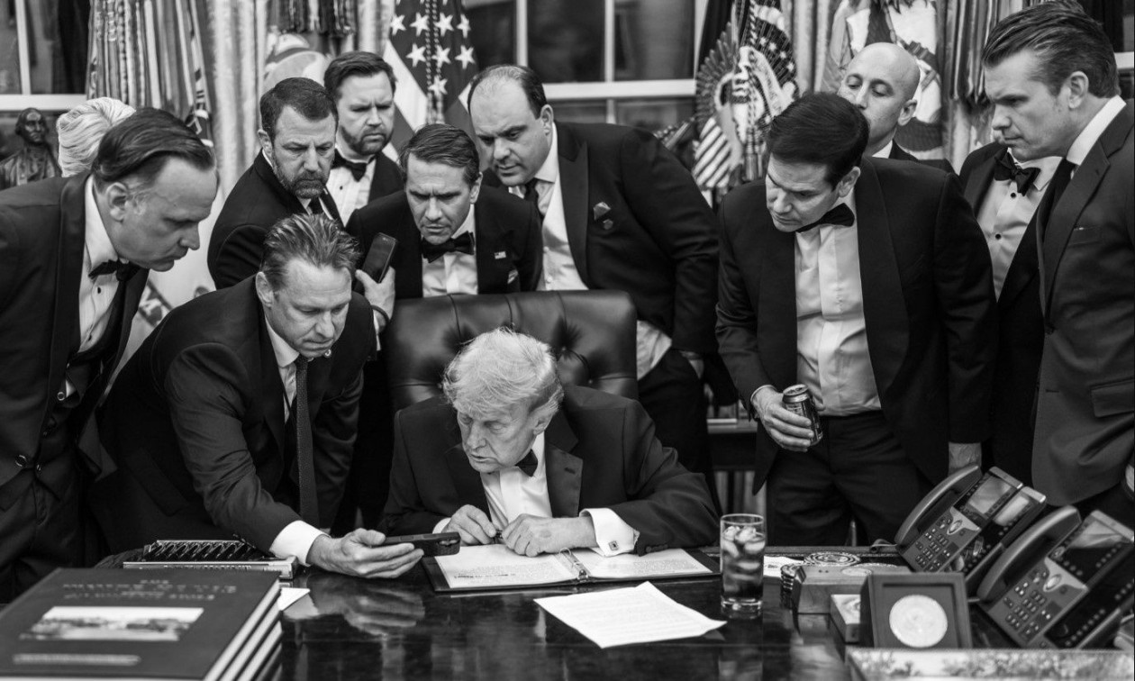 Λευκός Οίκος: Φωτογραφίες από τα παρασκήνια στο Οβάλ Γραφείο μετά την ένοπλη επίθεση