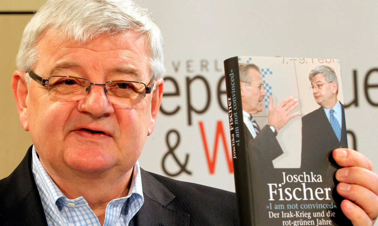 Γερμανία: «Τολμώ να πω ότι το ΝΑΤΟ δεν θα επιβιώσει», προβλέπει ο Γιόσκα Φίσερ