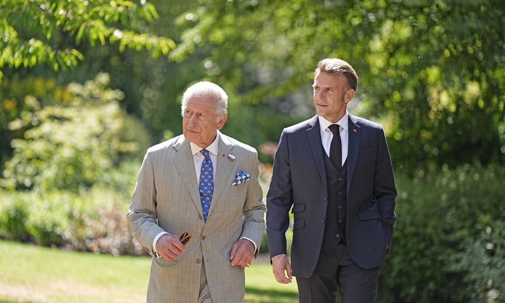 Η «εκδίκηση» Μακρόν με το αστείο του Βασιλιά Κάρολου για τα «γαλλικά» των Αμερικανών - «Θα ήταν σικ»