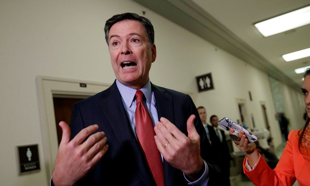 Tζέιμς Κόμι: Ο πρώην διευθυντής του FBI κατηγορείται ότι απείλησε τη ζωή του Τραμπ