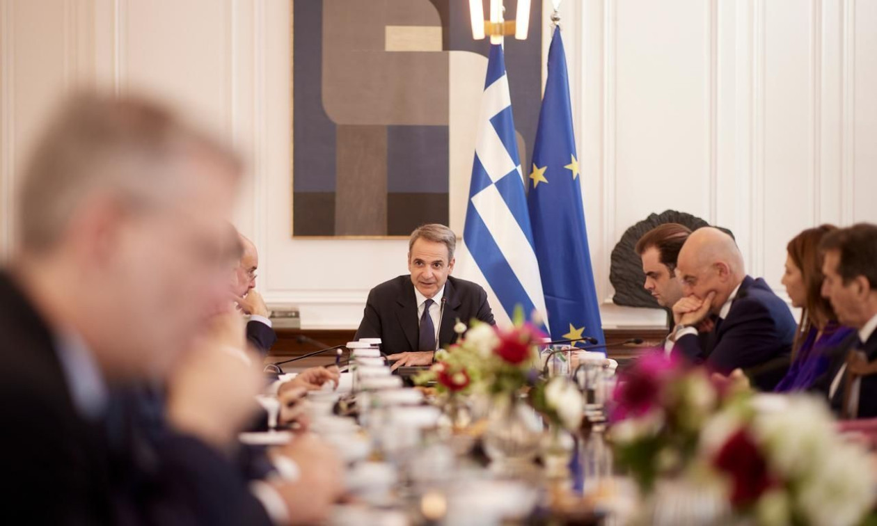 Η δουλειά του βουλευτή, ξανά-μανά τα τοπικά σχέδια ανάπτυξης και αποθέωση στο Ηράκλειο για Τσίπρα