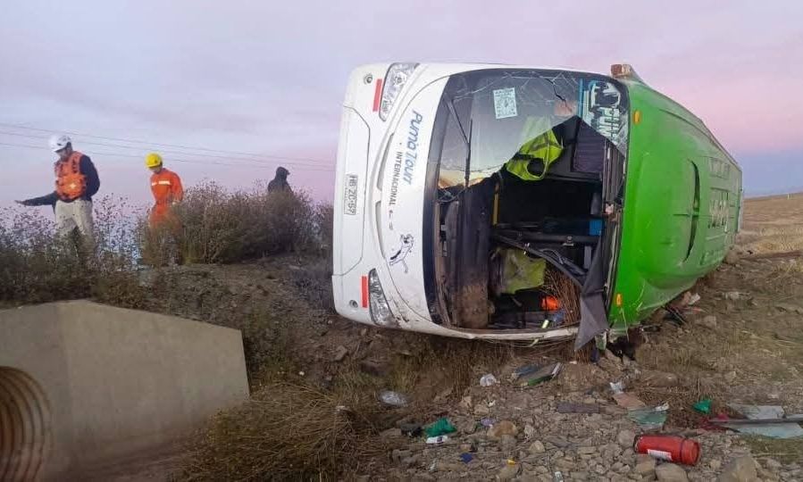 Τραγωδία στη Βολιβία: Τουλάχιστον εννέα νεκροί από ανατροπή λεωφορείου