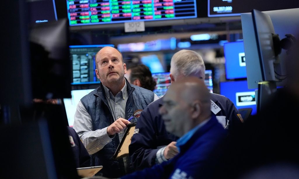 Κέρδη στη Wall Street με ώθηση από S&P 500 και Nasdaq