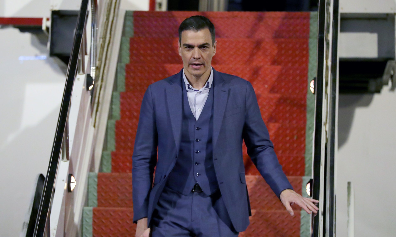 Ισπανία: Σπάνια επίθεση Σάντσεθ στον βασιλιά Φελίπε για τη μεταναστευτική κρίση