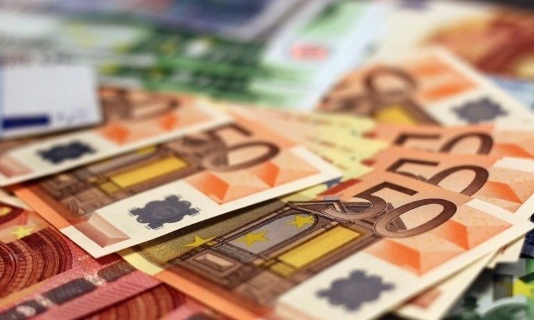 Πρόβλεψη: Ο αριθμός των δισεκατομμυριούχων στην Ευρώπη θα αυξηθεί ταχύτερα από ό,τι στην Αμερική