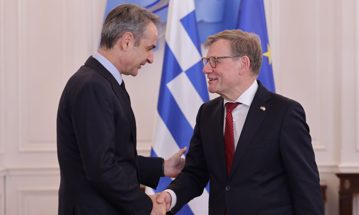 Μητσοτάκης σε Γερμανό ΥΠΕΞ: «Για να χτίσουμε γέφυρες, πρέπει να σταματήσουμε να τις ανατινάζουμε»