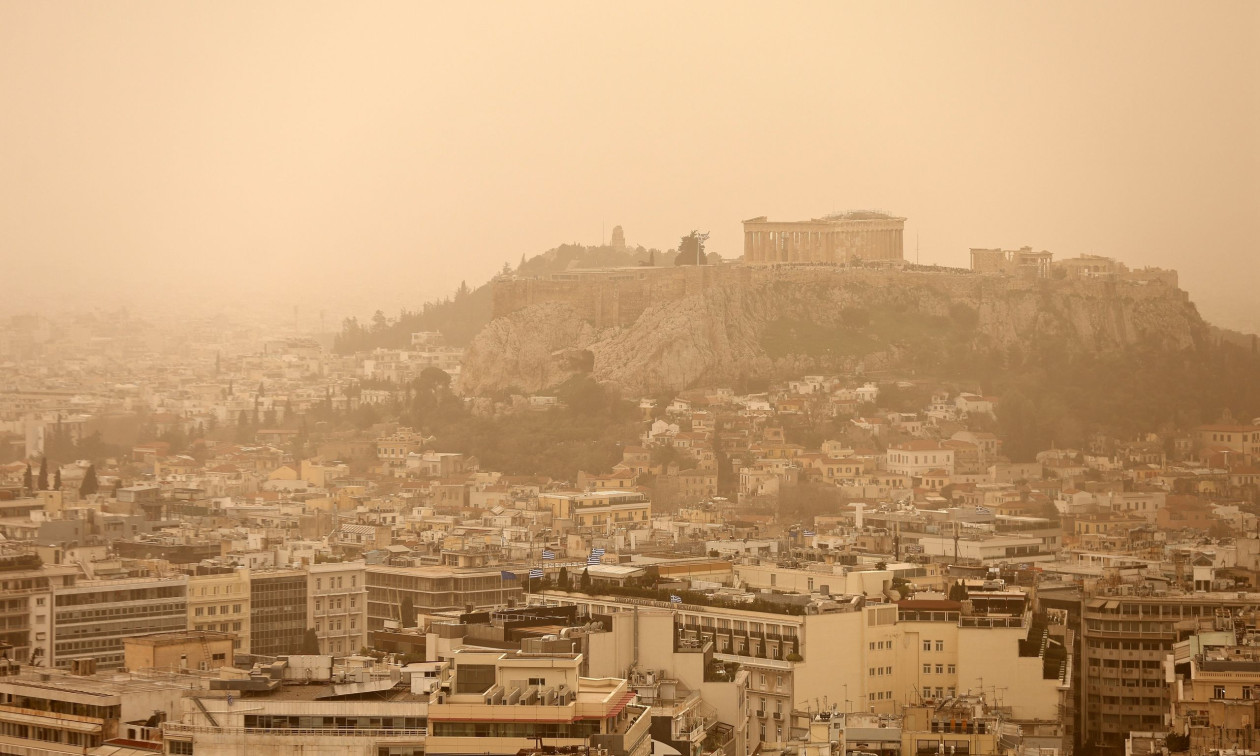 «Καμπανάκι» Ζιακόπουλου για νέο κύμα σκόνης από την Τυνησία - Πότε φτάνει στη χώρα μας