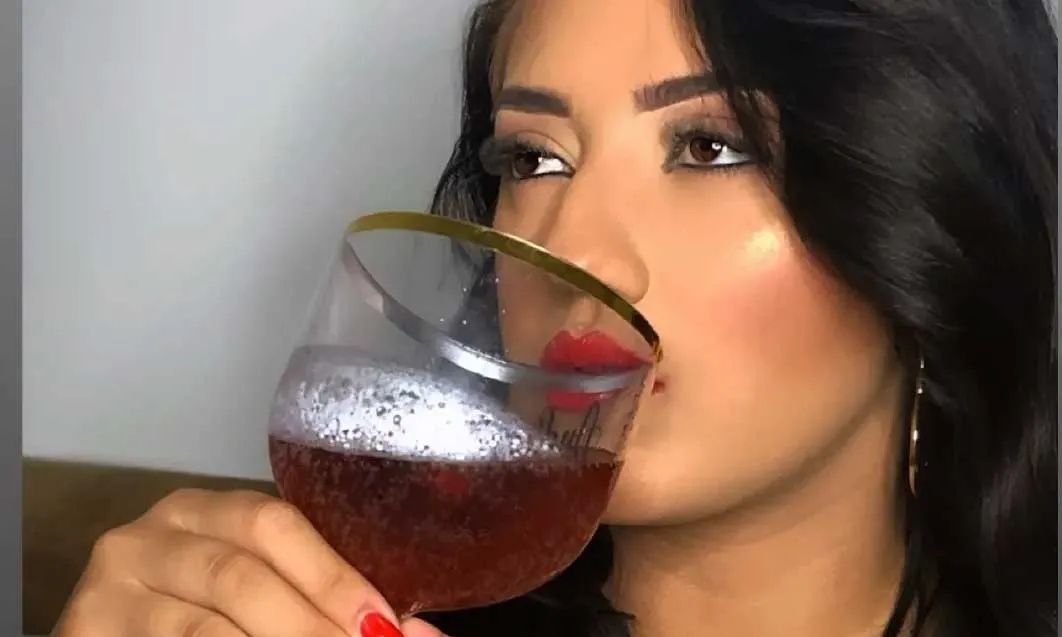 Influencer, 26 ετών, πυροβολήθηκε θανάσιμα μπροστά στα 4 παιδιά της