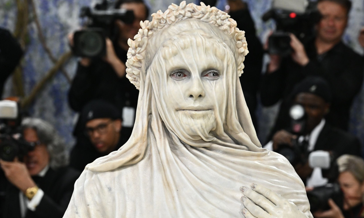 Όλοι οι λαμπεροί σταρ που παρευρέθηκαν στο Met Gala 2026 - Ποιοι εντυπωσίασαν