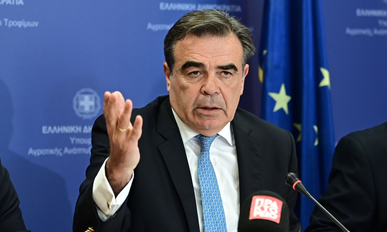 Σχοινάς: Ακυρώνονται οι προβληματικές δράσεις σε βιολογική μελισσοκομία και κτηνοτροφία