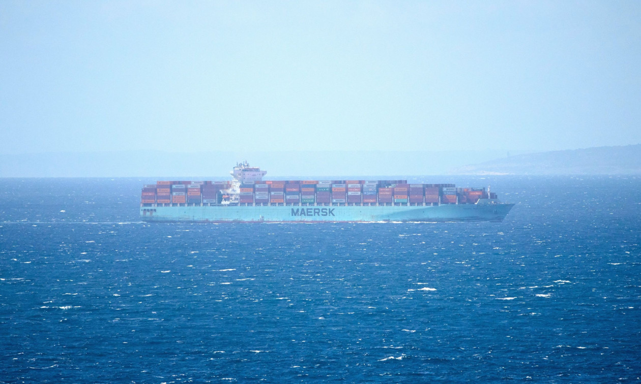 Πλοίο της Maersk πέρασε τα Στενά του Ορμούζ συνοδεία αμερικανικών ενόπλων δυνάμεων