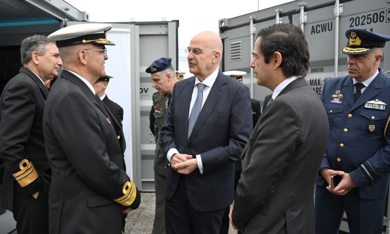 Στην Πορτογαλία ο Νίκος Δένδιας: Επίσκεψη στο επιχειρησιακό κέντρο για μη επανδρωμένα οχήματα