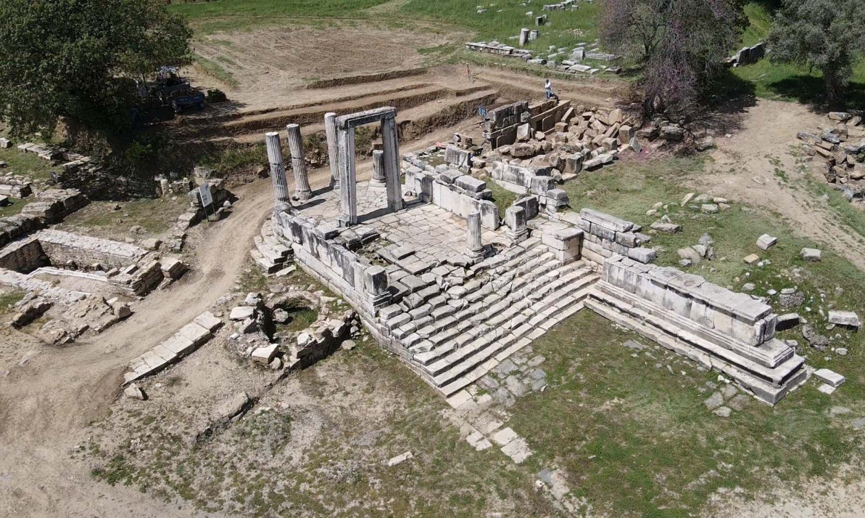 Γιατί σύγχρονες «μάγισσες» ταξιδεύουν σε έναν αρχαίο ναό στην Τουρκία