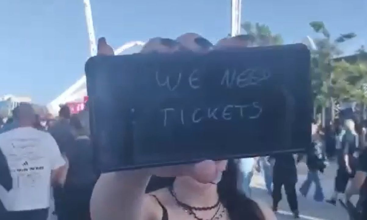 Metallica: Μέχρι και τουρίστες ψάχνουν εισιτήρια για την ιστορική συναυλία
