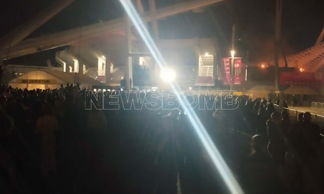 Metallica: 80.000 κόσμος μέσα στο ΟΑΚΑ και... 10.000 έξω - Διασκέδασαν και όσοι δεν μπήκαν (εικόνες)