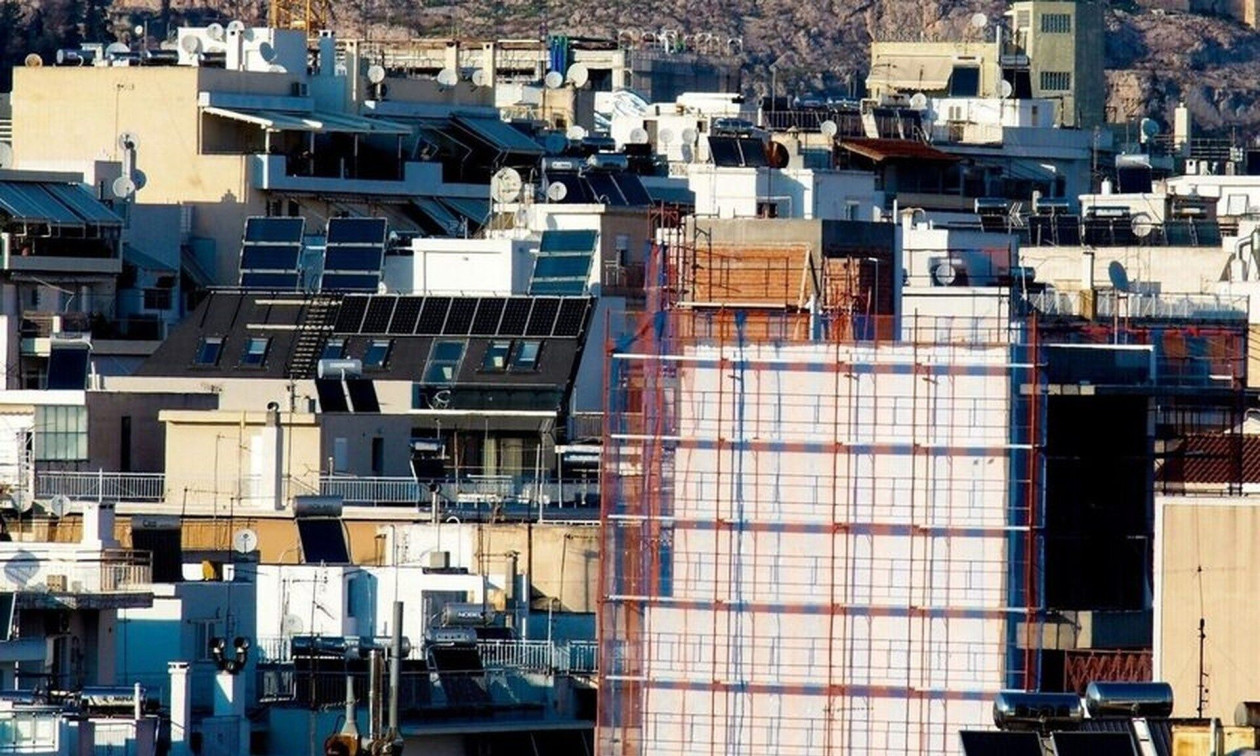 «Ανακαινίζω»: Πότε ξεκινά, ποιους αφορά και ποια είναι τα εισοδηματικά κριτήρια