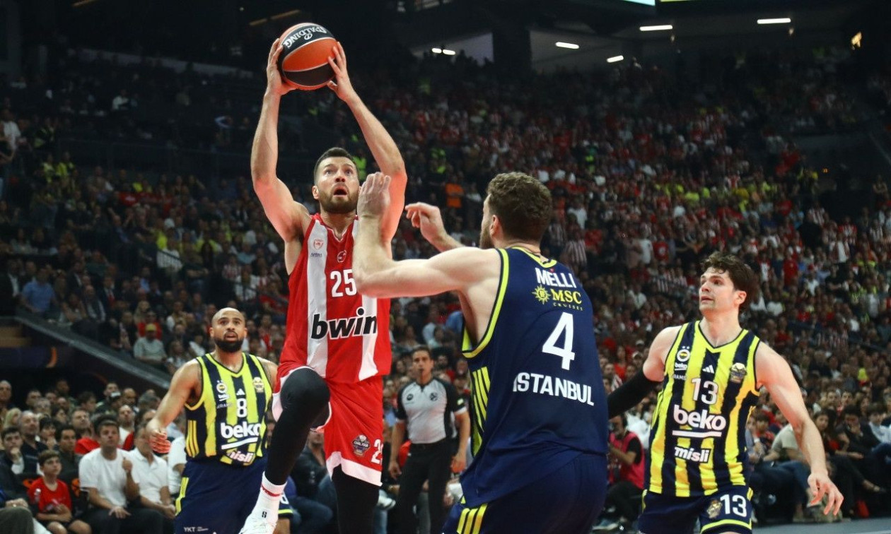 Ολυμπιακός - Φενέρμπαχτσε 79-61: «Καθάρισαν» από νωρίς και τον έστειλαν στον τελικό του Final Four