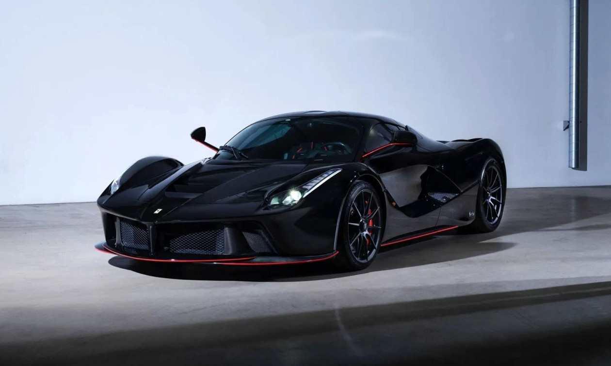 Η LaFerrari του Felipe Massa πωλείται
