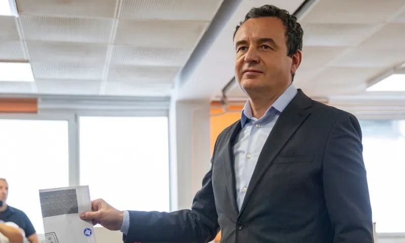 Κόσοβο: Νίκη χωρίς αυτοδυναμία για το κόμμα του Αλμπιν Κούρτ
