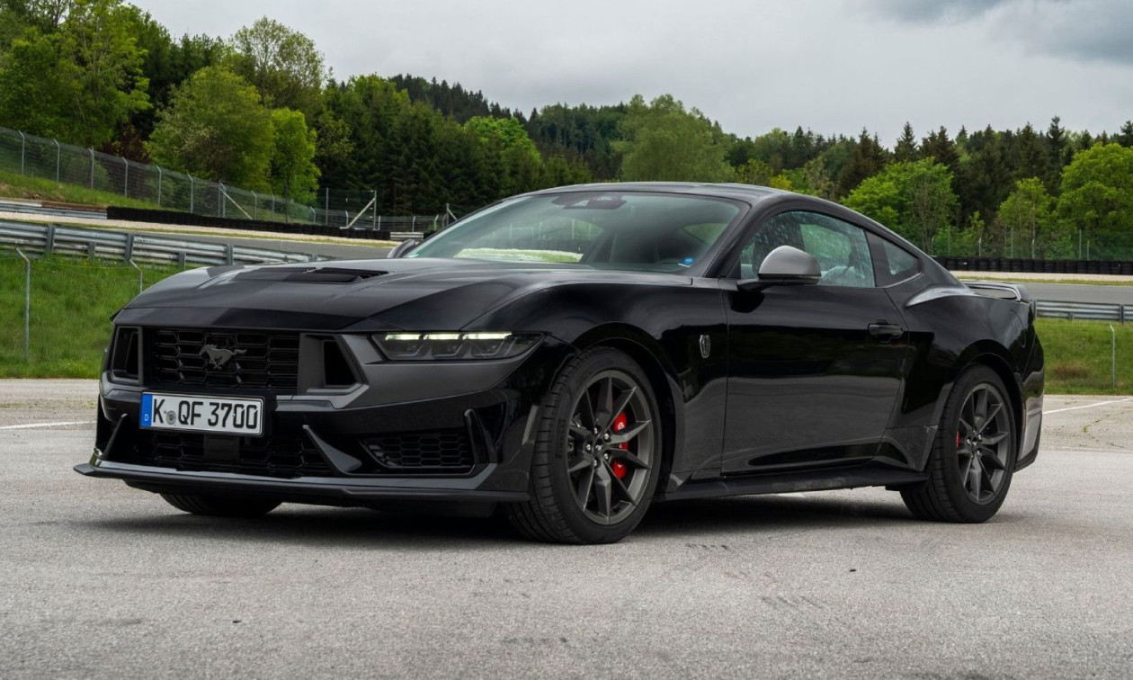 Η Ford μελετά τετραθέσια Mustang (μεταξύ άλλων…)