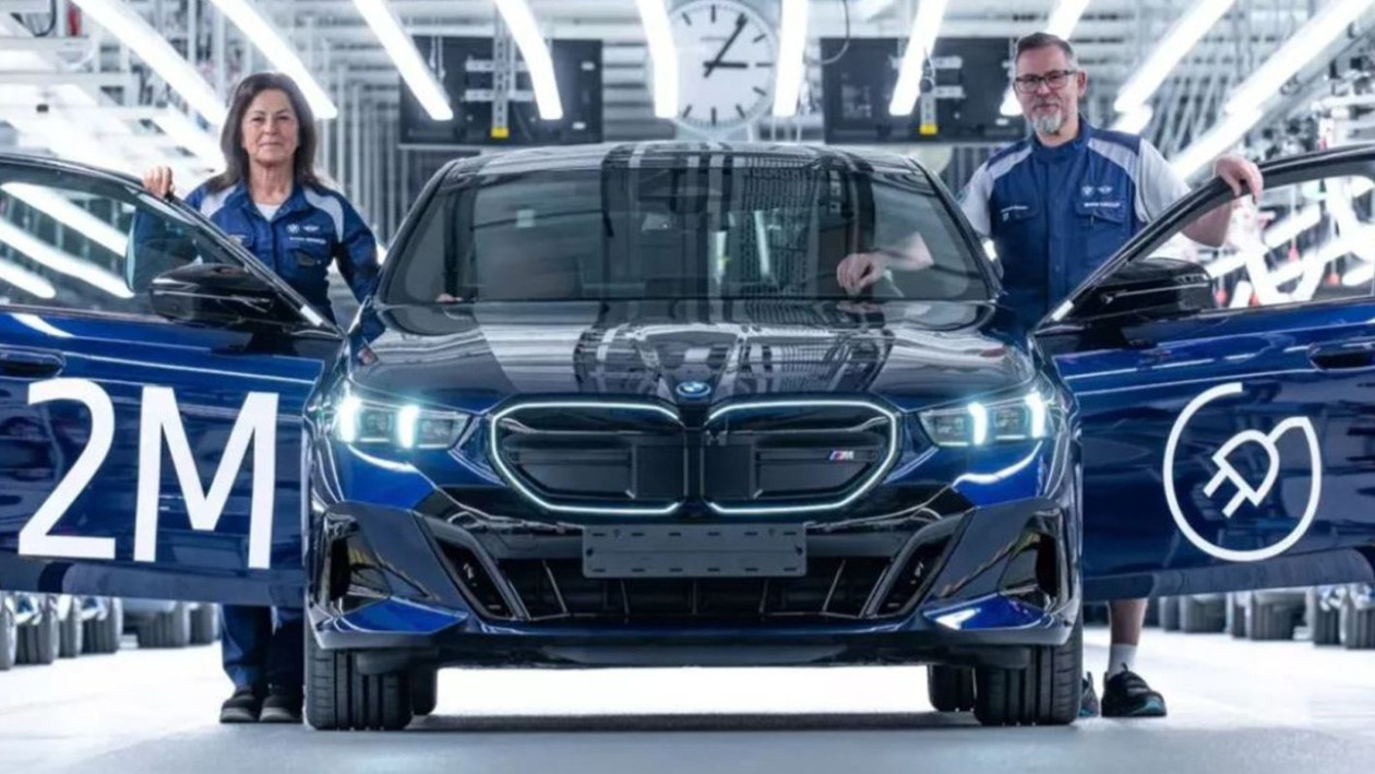 BMW: Ξεπέρασε τα 2 εκατομμύρια ηλεκτρικά αυτοκίνητα παγκοσμί