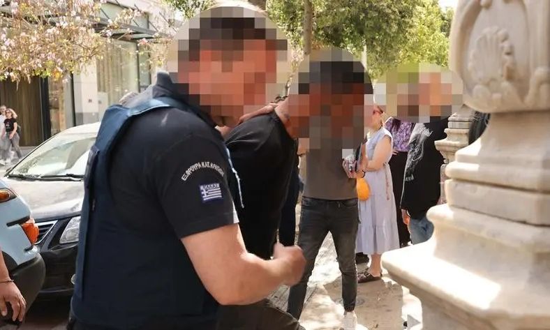 Δίκη 3χρονου Άγγελου: «Ποτέ δεν τον χτύπησα» ισχυρίζεται ο 44χρονος - «Μη σκύβει το κεφάλι η μάνα»
