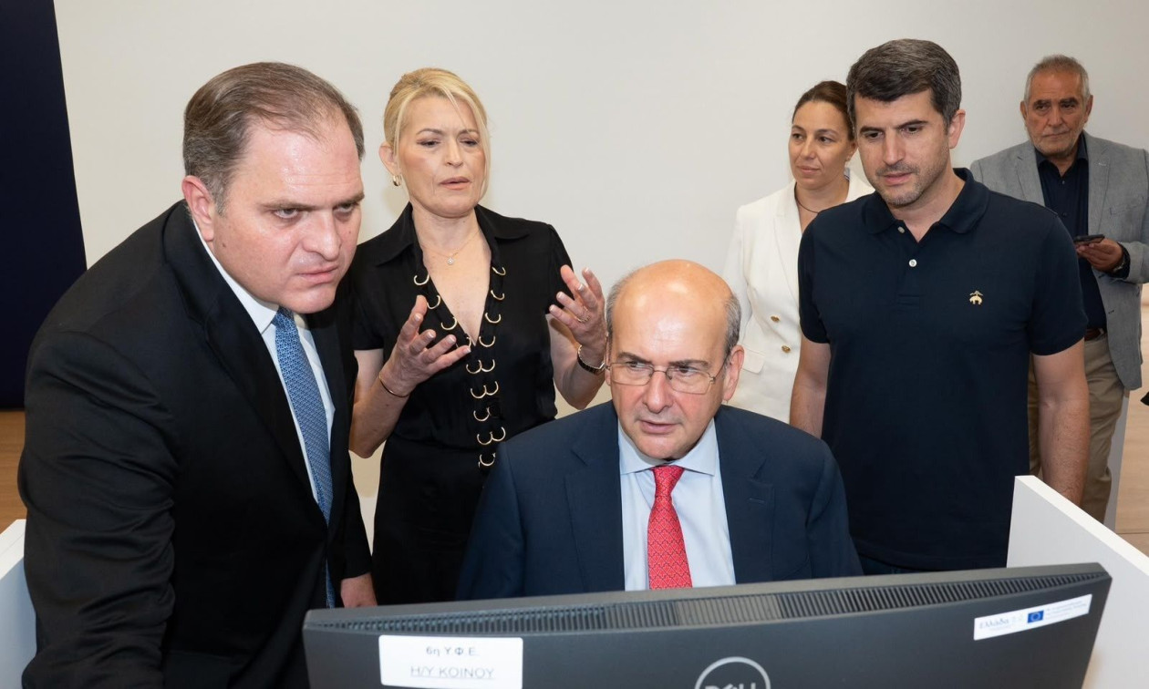 ΑΑΔΕ: Εγκαινιάστηκε το myPoint Κηφισιάς - Πάνω από 4.000 επισκέφτηκαν τα νέα σημεία εξυπηρέτησης
