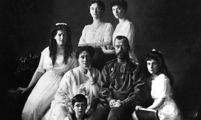 Το τέλος του Τσάρου Νικολάου Β': Πώς σφαγιάστηκε όλη η οικογένεια με πυροβόλα και ξιφολόγχες