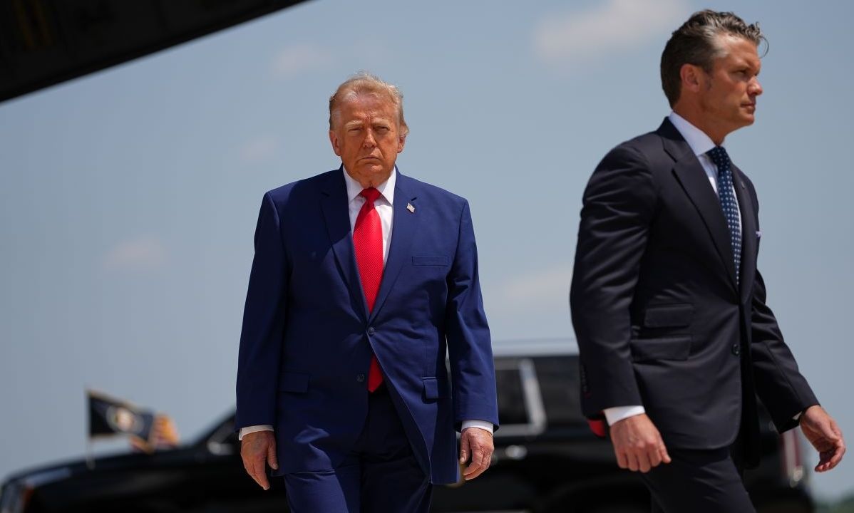Washington Post: Καβγάς Τραμπ - Χέγκσεθ για τα τις ελλείψεις πυρομαχικών