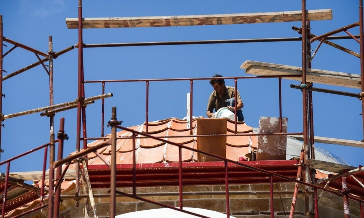 Αδειοδωρόσημο: Πλησιάζει η πληρωμή σε 91.455 εργατοτεχνίτες οικοδόμους