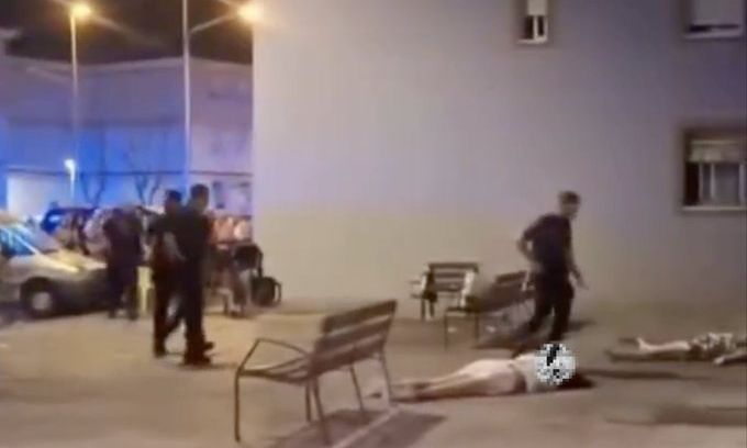 Σκηνές φρίκης σε τουριστικό θέρετρο: Ένοπλοι άνοιξαν πυρ - Σκότωσαν έγκυο, ένα παιδί και τη γιαγιά