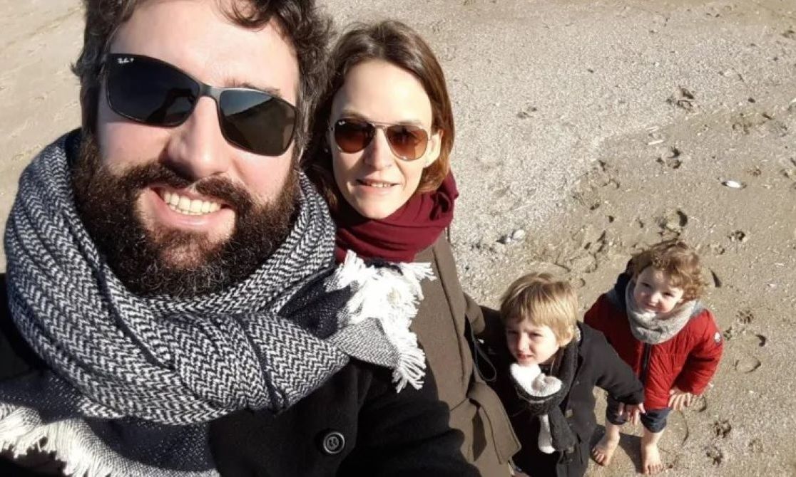 Ερωτεύτηκαν αλλά έπρεπε να ελέγξουν αν είναι αδέλφια - Η δικαστική μάχη του ζευγαριού