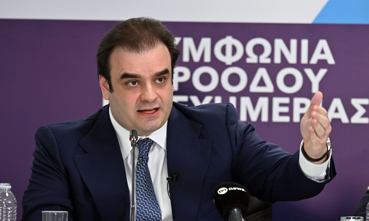 Ο «κουμπαράς Πιερρακάκη» και το μεγάλο στοίχημα της αποταμίευσης - Τι συμβαίνει σε άλλες χώρες