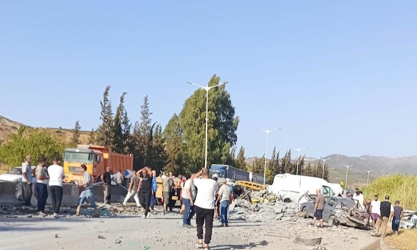 Τραγωδία στην Αλγερία: 10 νεκροί και αρκετοί τραυματίες σε καραμπόλα με 11 οχήματα