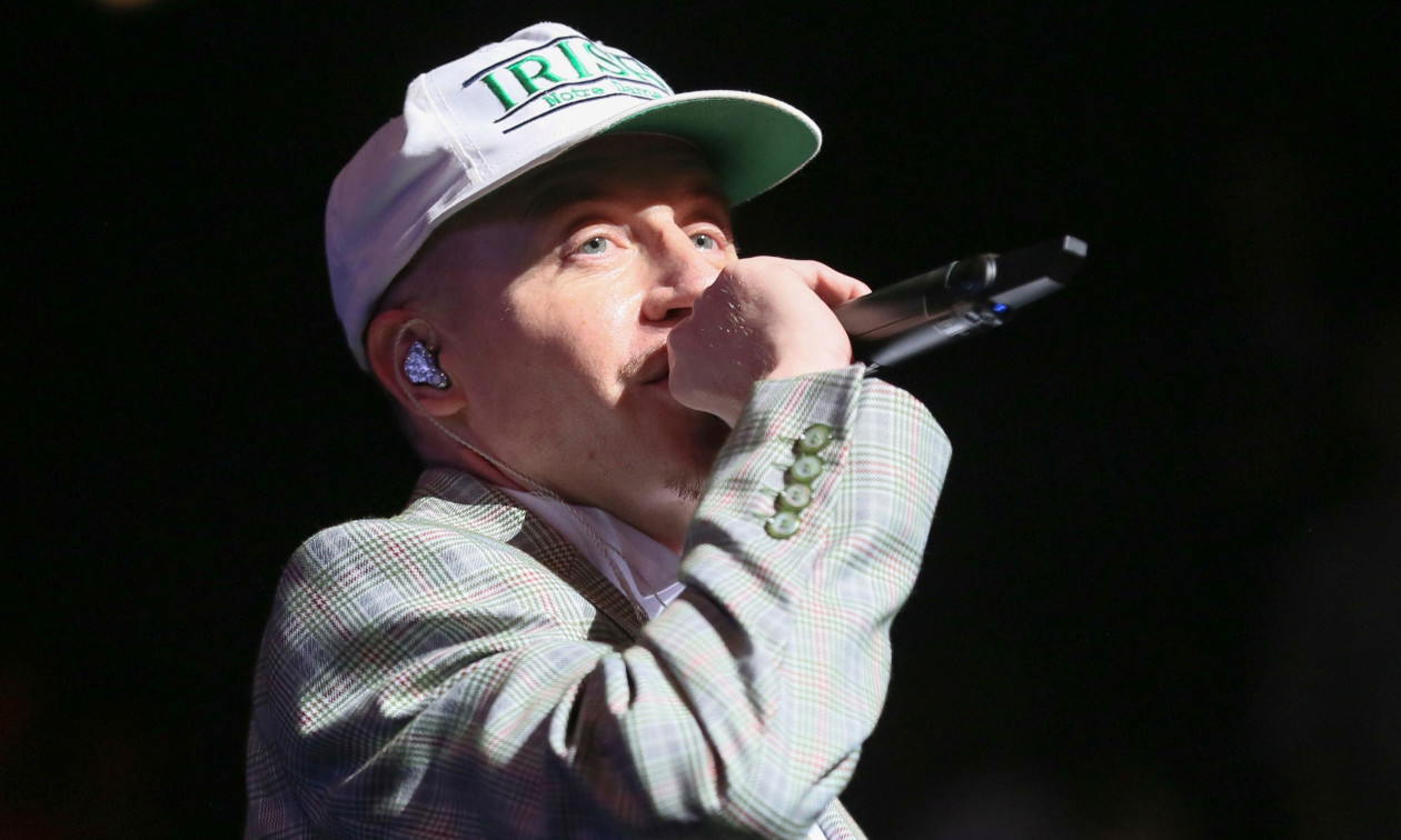 Macklemore: Γιατί τέθηκε εκτός της αμερικανικής περιοδείας του «καλού του φίλου» Ed Sheeran