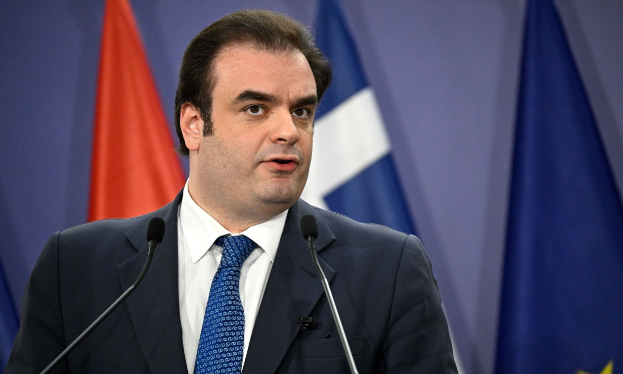 Πιερρακάκης για καύσιμα: «Δεν μας νοιάζει ο μηχανισμός, μας νοιάζει η τιμή στο ταμπλό»